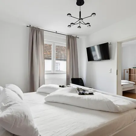 Modern Living - Basf - Ma - Pfalz - 1 Gym 2 Working Spaces Apartment