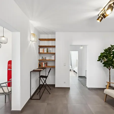 Modern Living - Basf - Ma - Pfalz - 1 Gym 2 Working Spaces