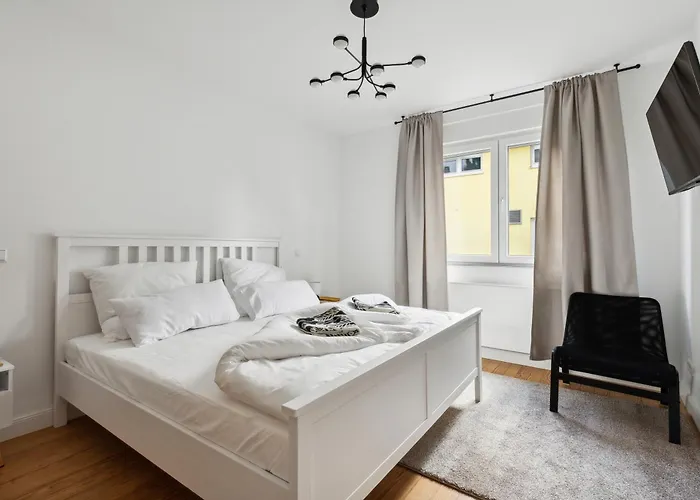 Modern Living - Basf - Ma - Pfalz - 1 Gym 2 Working Spaces Appartement